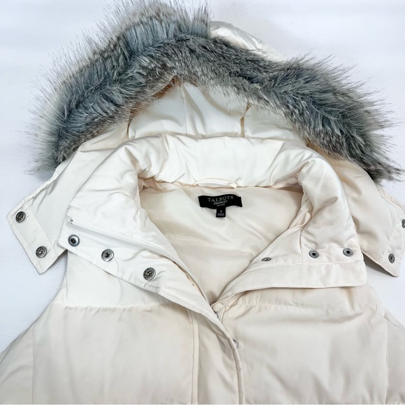 Talbots Duck Down Vest w/ Detachable Hood Faux Fur Ivory Size Small Petite - Picture 3 of 12